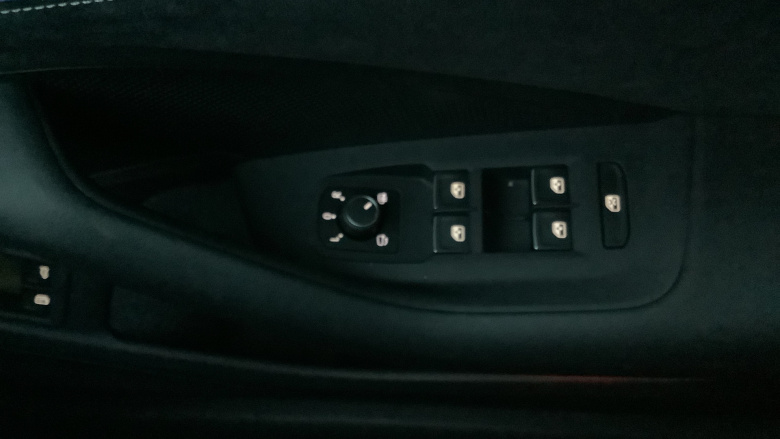 Volkswagen Passat 1.5 TSI eHybrid R-Line 5dr DSG Estate